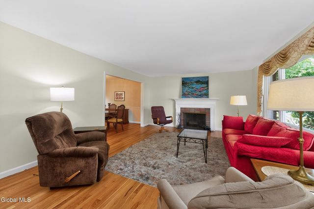 1222 Hempstead Road, Niskayuna, NY 12309