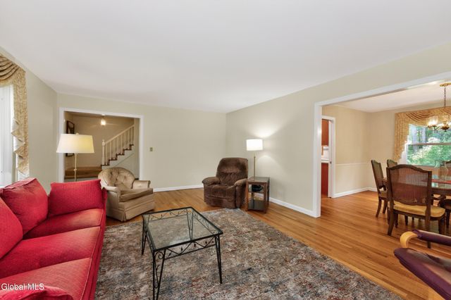 1222 Hempstead Road, Niskayuna, NY 12309