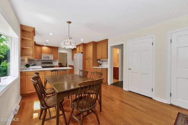 1222 Hempstead Road, Niskayuna, NY 12309