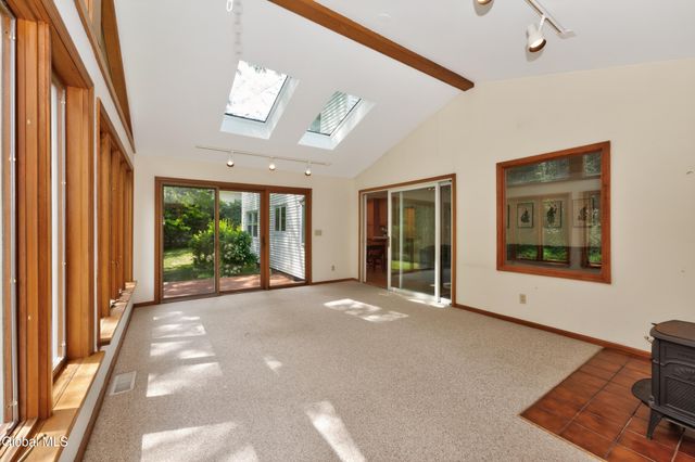 1222 Hempstead Road, Niskayuna, NY 12309