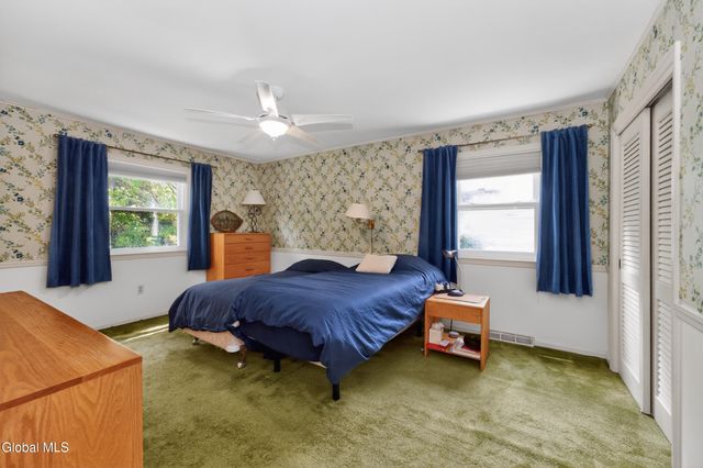 1222 Hempstead Road, Niskayuna, NY 12309