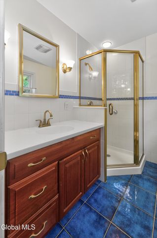 1222 Hempstead Road, Niskayuna, NY 12309