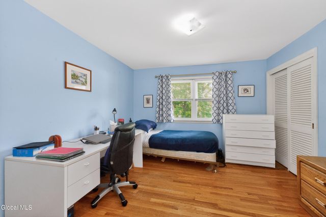 1222 Hempstead Road, Niskayuna, NY 12309