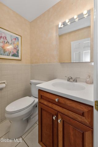 1222 Hempstead Road, Niskayuna, NY 12309