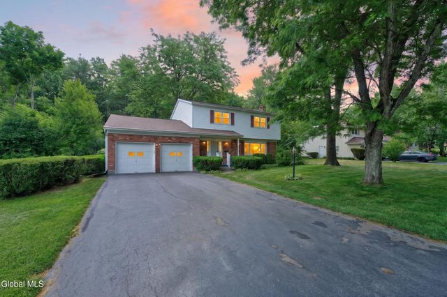 1222 Hempstead Road, Niskayuna, NY 12309