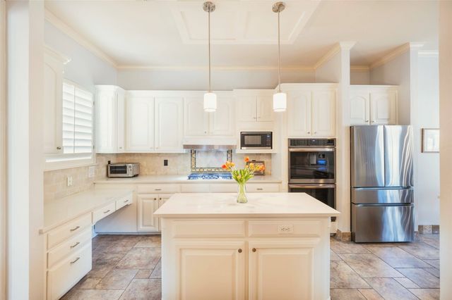 1410 Pecos Drive, Southlake, TX 76092