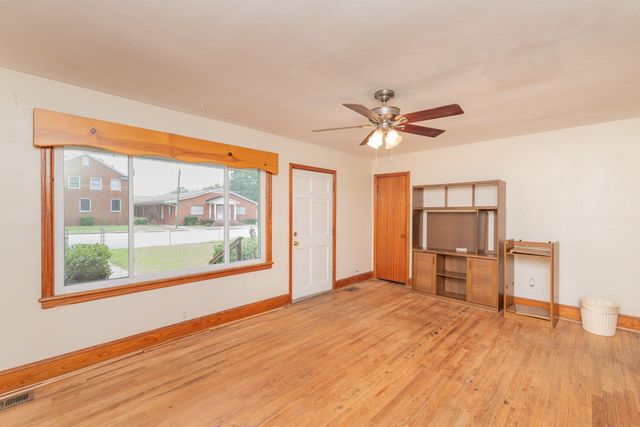 211 Pine Street NW, New Ellenton, SC 29809
