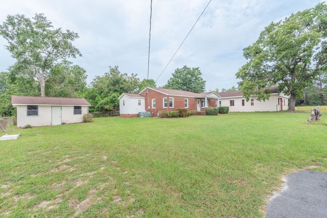 211 Pine Street NW, New Ellenton, SC 29809