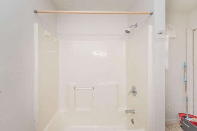 211 Pine Street NW, New Ellenton, SC 29809