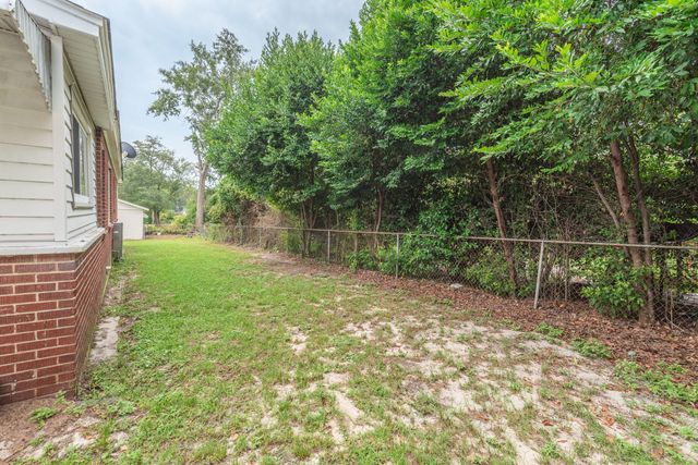 211 Pine Street NW, New Ellenton, SC 29809