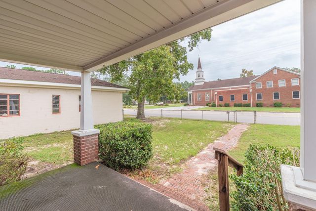 211 Pine Street NW, New Ellenton, SC 29809