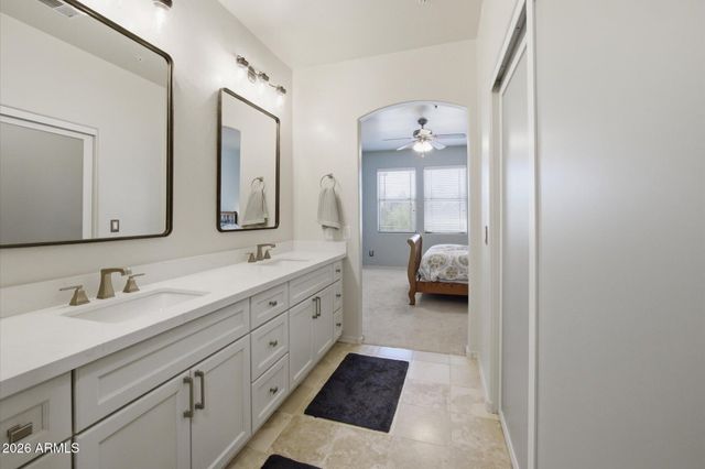 11500 E COCHISE Drive 2101, Scottsdale, AZ 85259