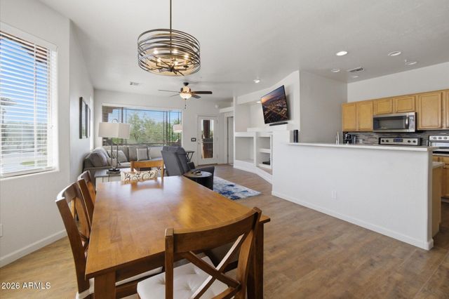 11500 E COCHISE Drive 2101, Scottsdale, AZ 85259