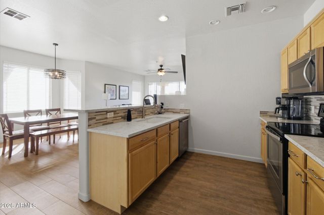 11500 E COCHISE Drive 2101, Scottsdale, AZ 85259