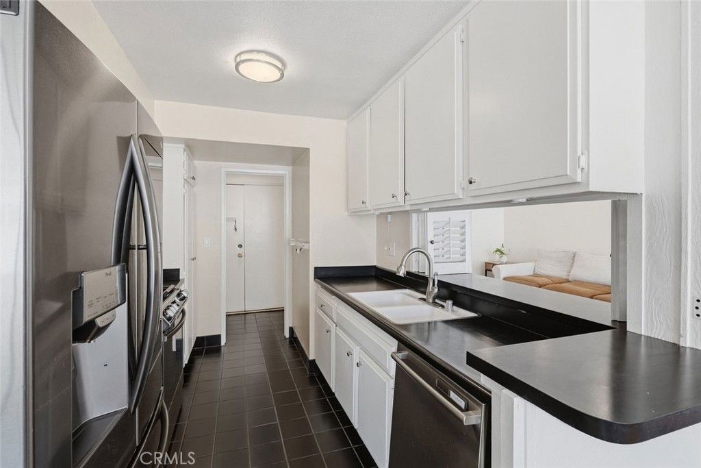 4520 Natick Avenue 309, Sherman Oaks, CA 91403 — photo 3