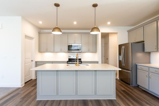 348 Cornwall Drive, Florence, KY 41042