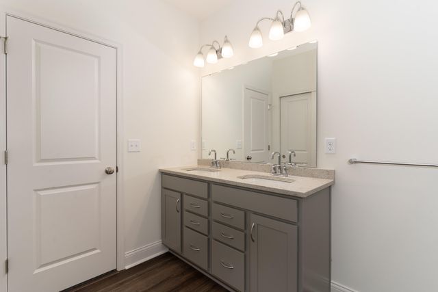 348 Cornwall Drive, Florence, KY 41042