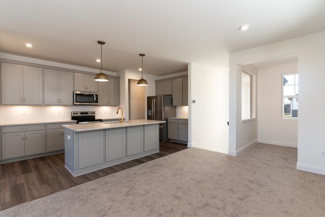 348 Cornwall Drive, Florence, KY 41042