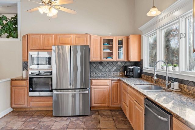 144 Meadowview Drive, Baraboo, WI 53913