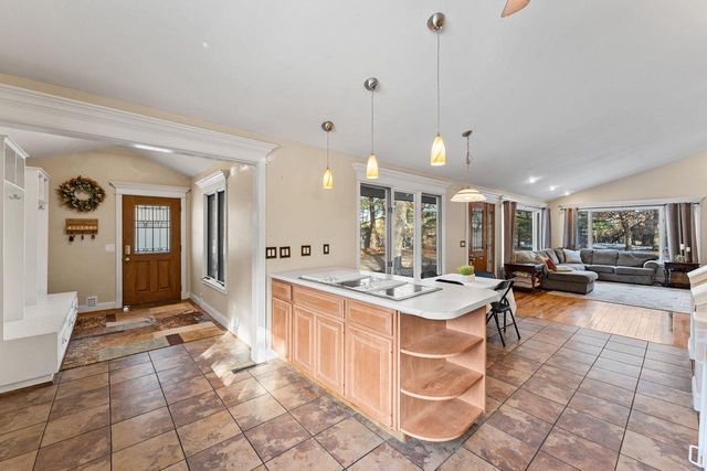 144 Meadowview Drive, Baraboo, WI 53913