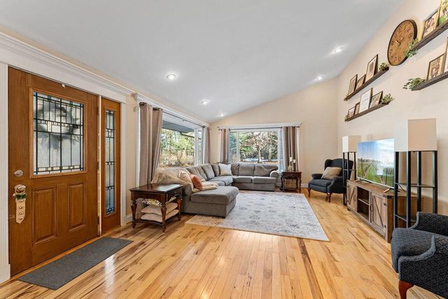 144 Meadowview Drive, Baraboo, WI 53913