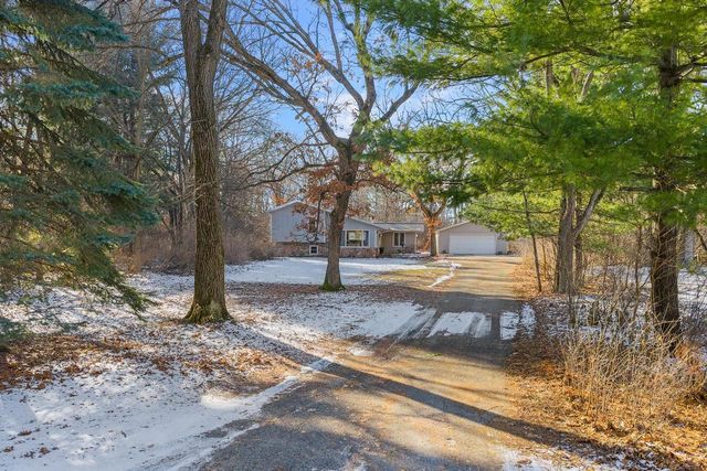 144 Meadowview Drive, Baraboo, WI 53913