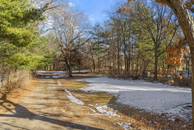 144 Meadowview Drive, Baraboo, WI 53913