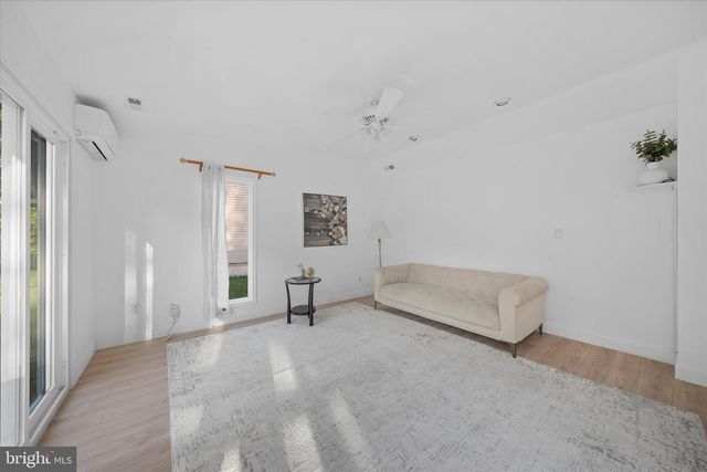 7504 BRENISH DR, Gaithersburg, MD 20879