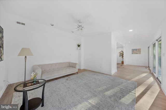 7504 BRENISH DR, Gaithersburg, MD 20879