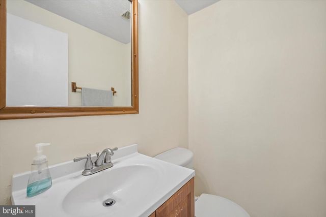 7504 BRENISH DR, Gaithersburg, MD 20879