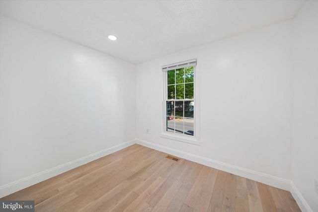 7504 BRENISH DR, Gaithersburg, MD 20879