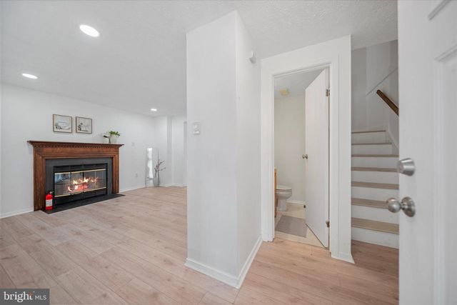 7504 BRENISH DR, Gaithersburg, MD 20879