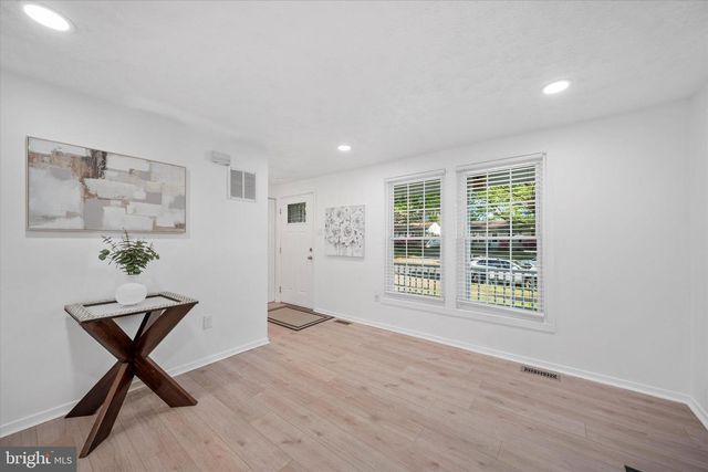 7504 BRENISH DR, Gaithersburg, MD 20879