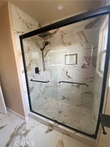 2728 Kentucky, Bakersfield, CA 93306