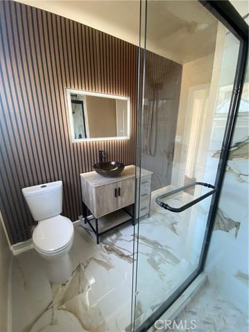 2728 Kentucky, Bakersfield, CA 93306