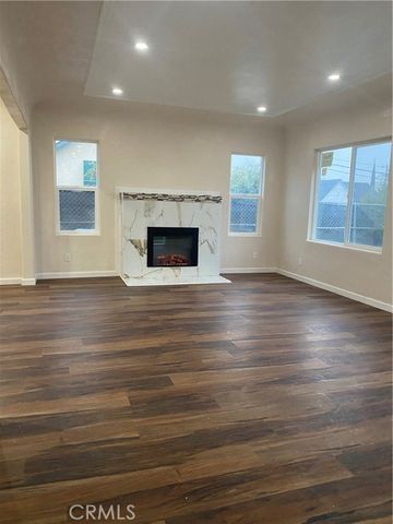 2728 Kentucky, Bakersfield, CA 93306