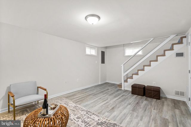 4762 ARLINGTON BLVD, Arlington, VA 22204