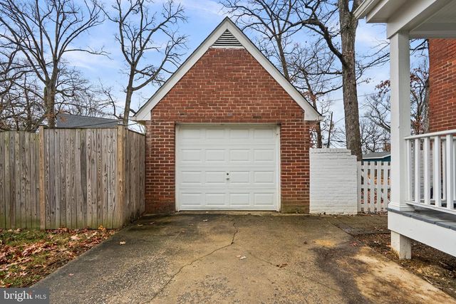 4762 ARLINGTON BLVD, Arlington, VA 22204