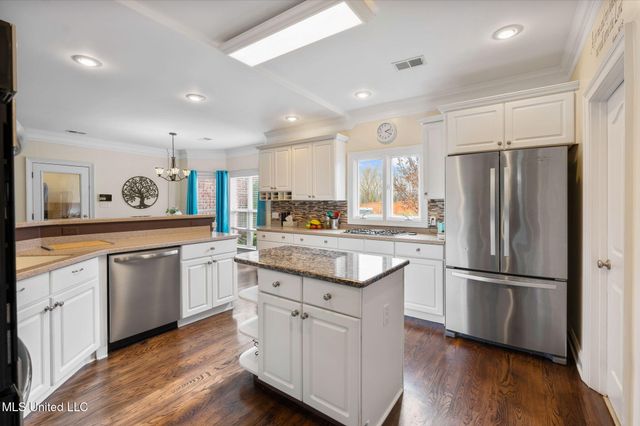 6040 Autumn Point Cove Cove, Olive Branch, MS 38654