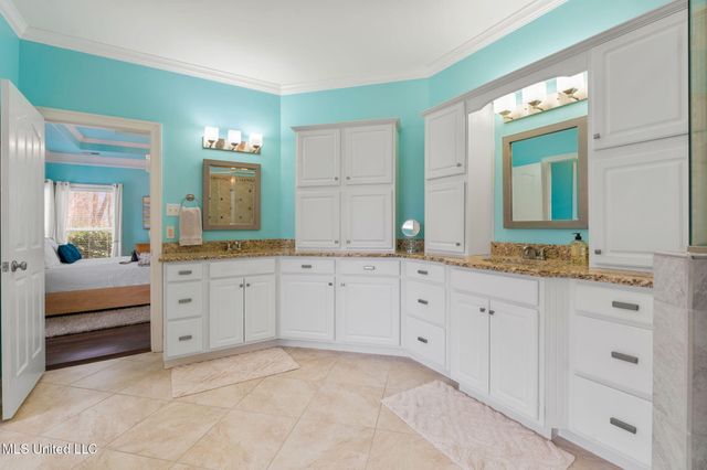 6040 Autumn Point Cove Cove, Olive Branch, MS 38654