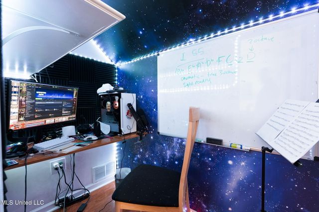 6040 Autumn Point Cove Cove, Olive Branch, MS 38654