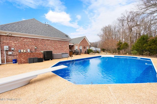 6040 Autumn Point Cove Cove, Olive Branch, MS 38654