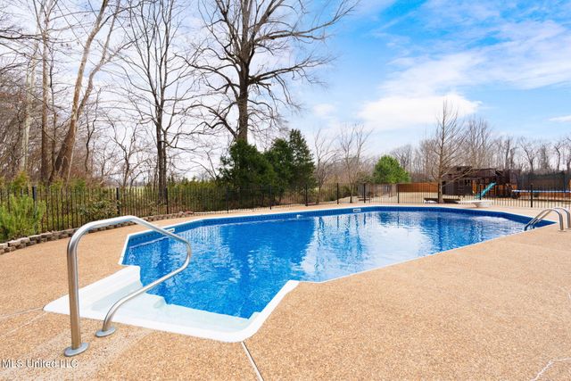 6040 Autumn Point Cove Cove, Olive Branch, MS 38654