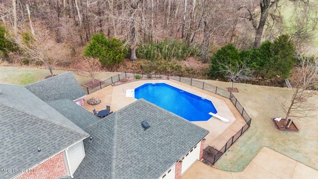 6040 Autumn Point Cove Cove, Olive Branch, MS 38654