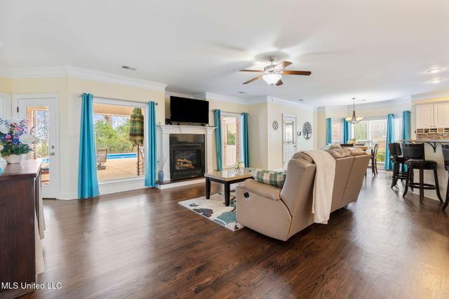 6040 Autumn Point Cove Cove, Olive Branch, MS 38654