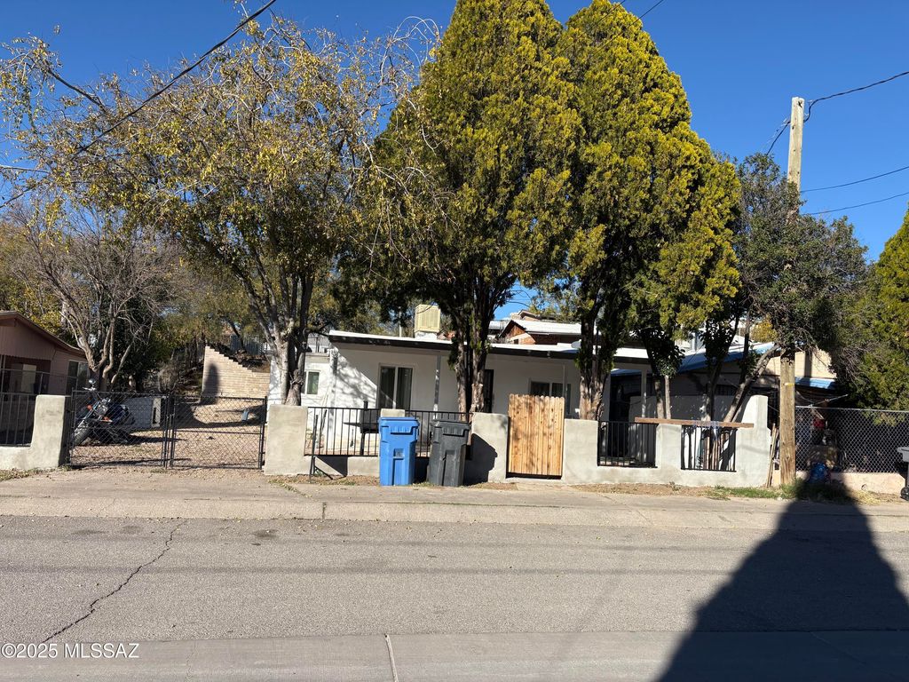 283 E Durango Street, Nogales, AZ 85621