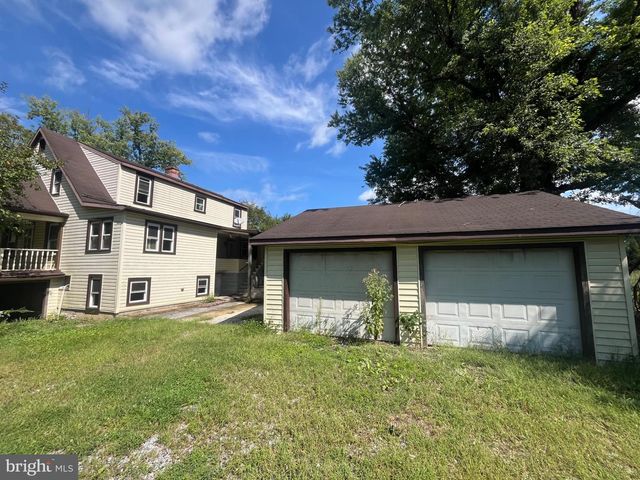 678 KEARNEYSVILLE PIKE, Kearneysville, WV 25430
