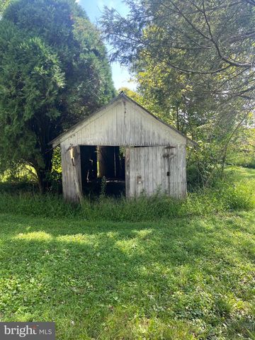 678 KEARNEYSVILLE PIKE, Kearneysville, WV 25430