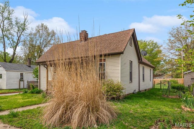 3520 Summit Avenue, Belleville, IL 62226
