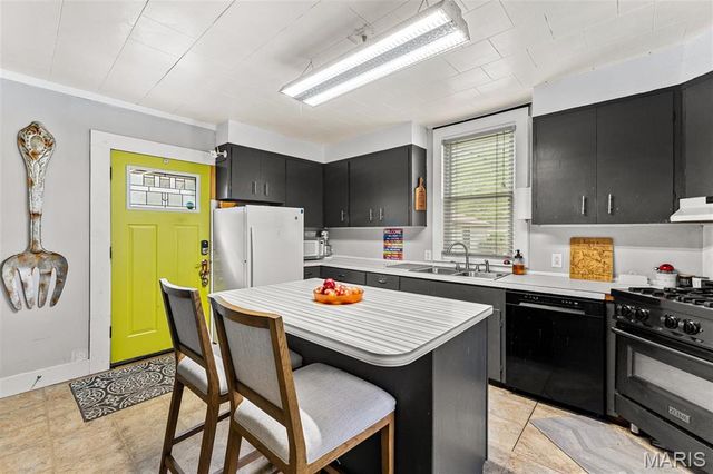 3520 Summit Avenue, Belleville, IL 62226